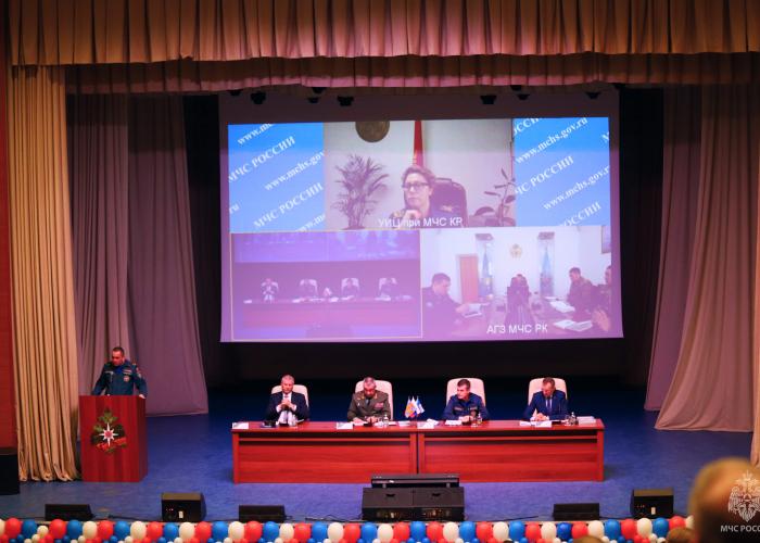 Conférence « Prévention. Sauvetage. Assistance » à l’Académie de protection civile du EMERCOM de Russie, dédiée à la Journée mondiale de la protection civile